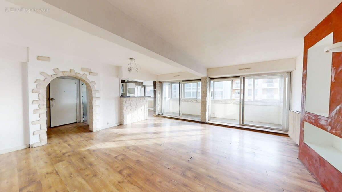 Appartement à SAINT-ETIENNE