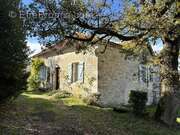 Maison à MONTAIGU-DE-QUERCY