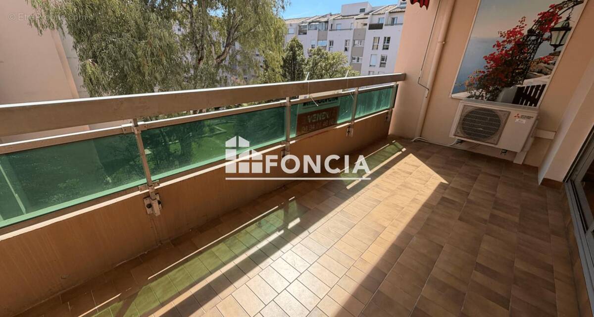 Appartement à HYERES