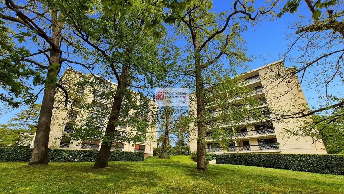 Appartement à VERSAILLES