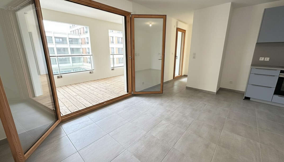 Appartement à AMBILLY