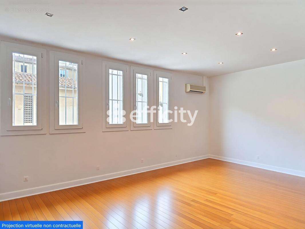 Appartement à MARSEILLE-6E