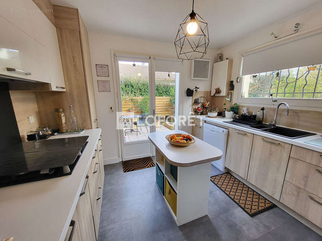 Maison familiale aux multiples possibilités d'aménagement 6 pièces 137 m² - photo 3