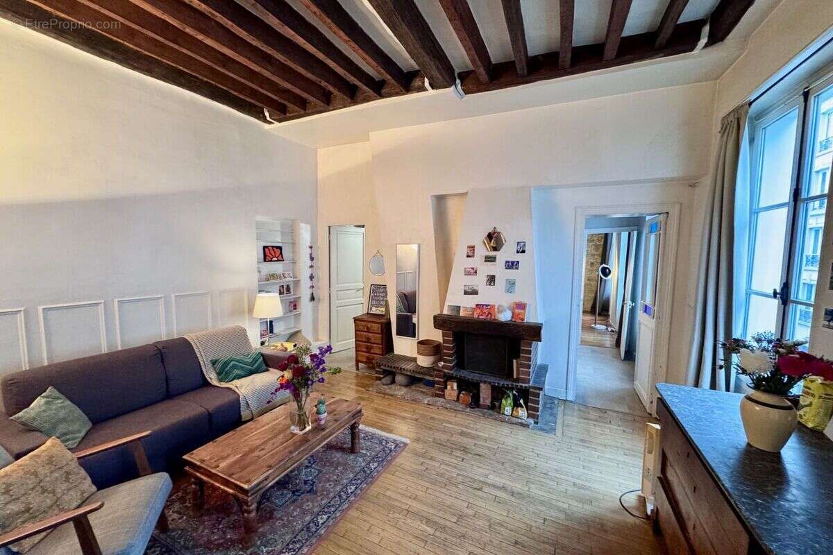 Appartement à PARIS-11E