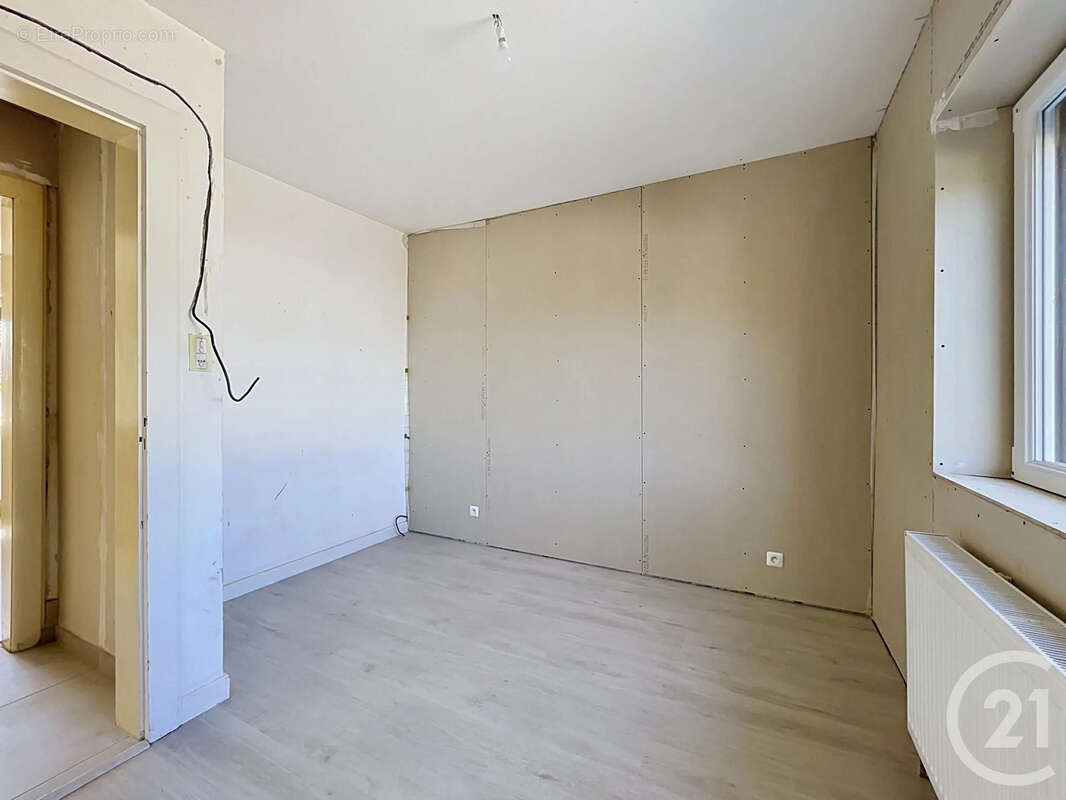 Maison 88 m² à Dogneville  - photo 7