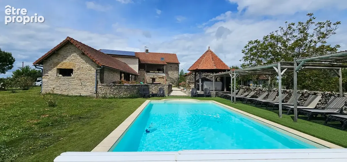 Maison à SALVAGNAC-CAJARC