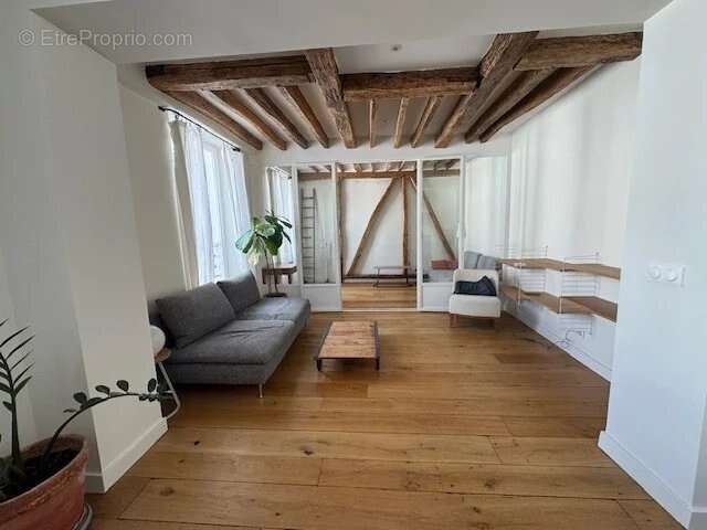 Appartement à PARIS-11E
