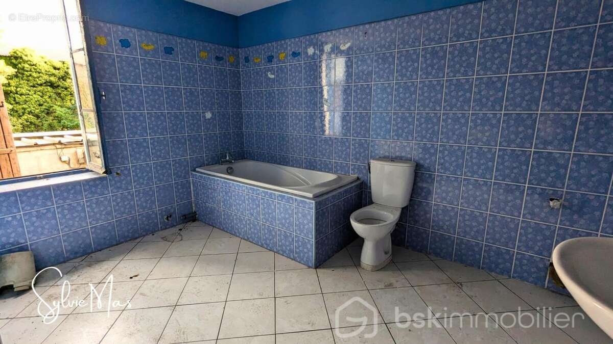 Appartement à FUMEL