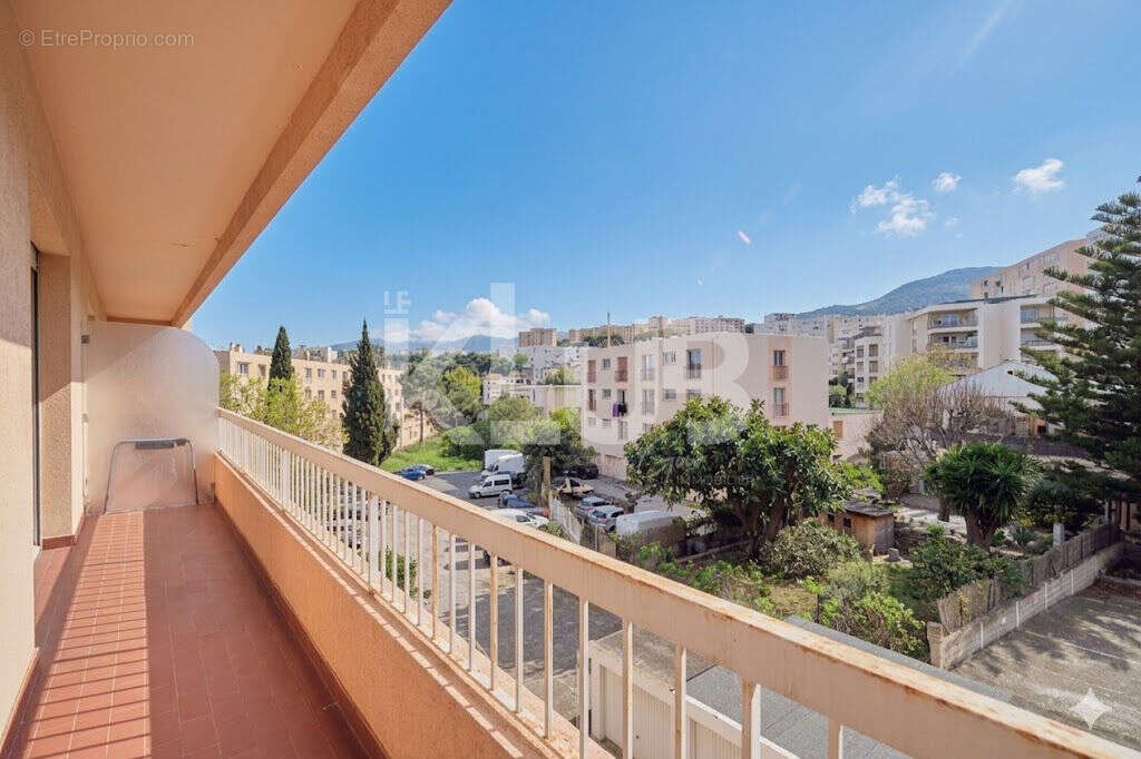 Appartement T3 80 m2 avec vue mer à BASTIA - photo 5
