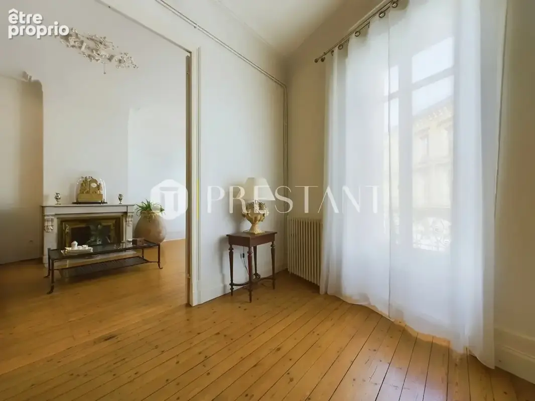 Saint Seurin - Appartement étage noble - photo 4