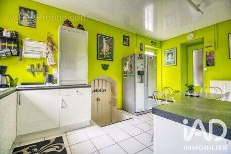 Maison 234 m² à Avernes  - photo 7