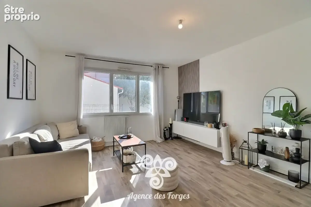 Appartement T2 - 1 chambre - 44m² - parking - Vallet - photo 2