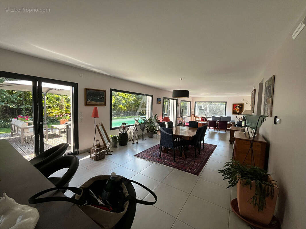 Sologne proche de Ligny le Ribault  BELLE  maison récente avec piscine - photo 5
