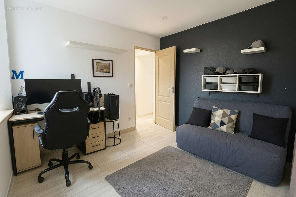 Appartement à CHATEAUNEUF-LES-MARTIGUES
