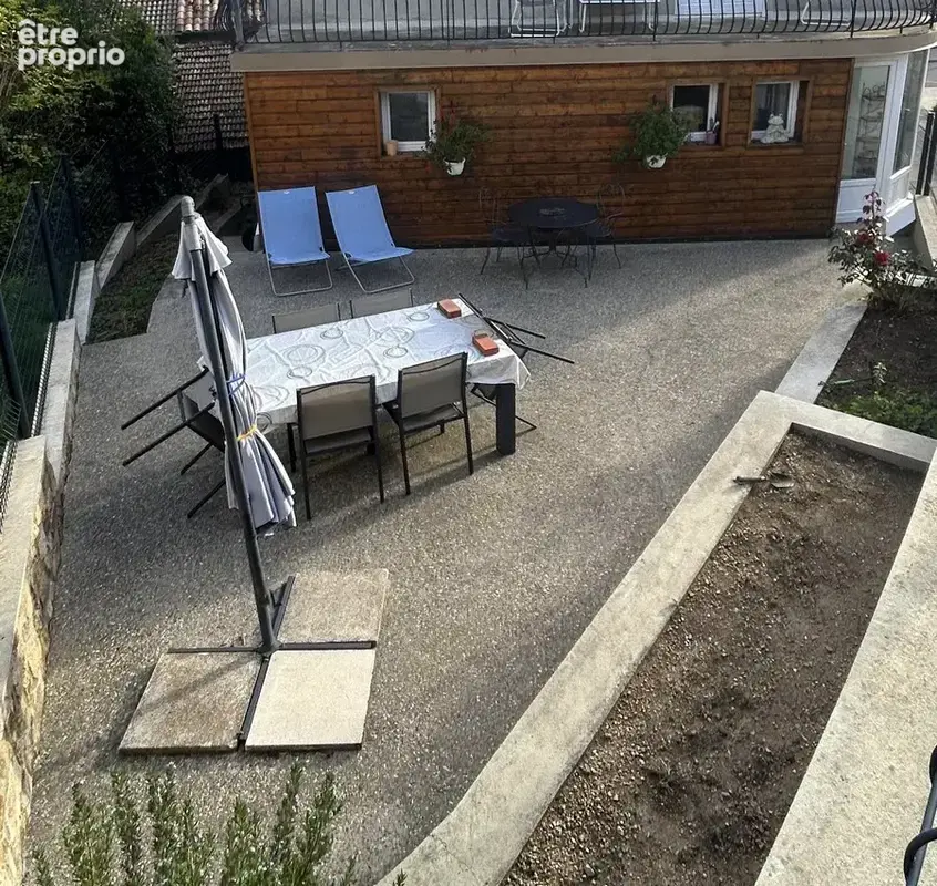 Maison de village avec grande terrasse - photo 2