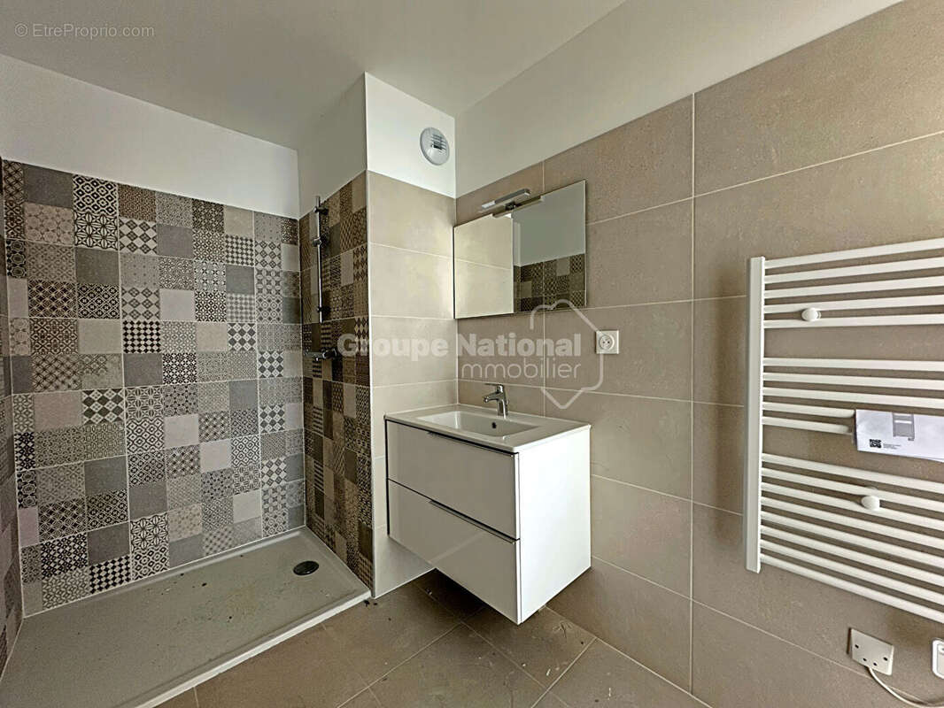 Appartement à LUNEL