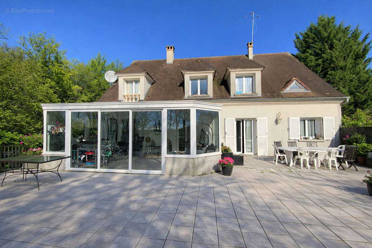 Maison à GRISY-SUISNES