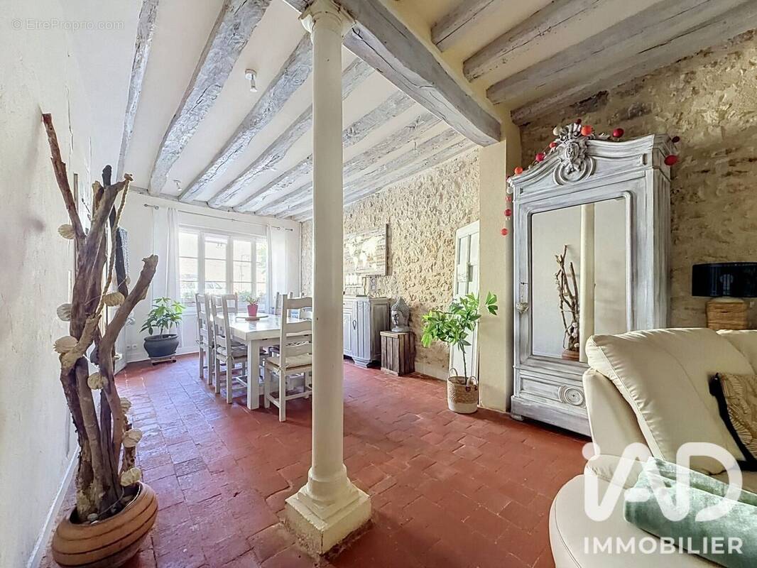 Photo 1 - Maison à PONTLEVOY