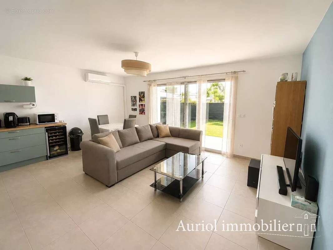 Appartement à AURIOL