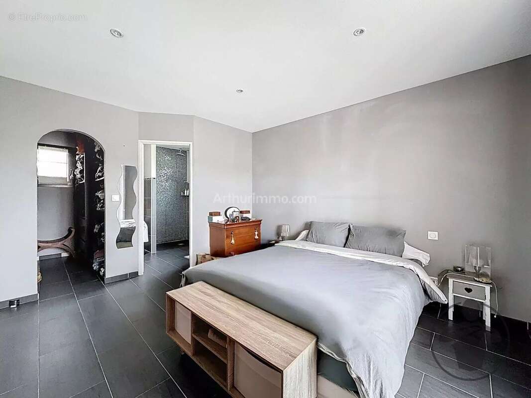 Maison à CAMPS-SUR-L'ISLE