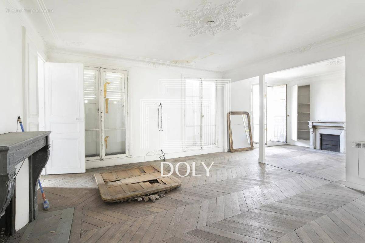 Appartement à PARIS-12E