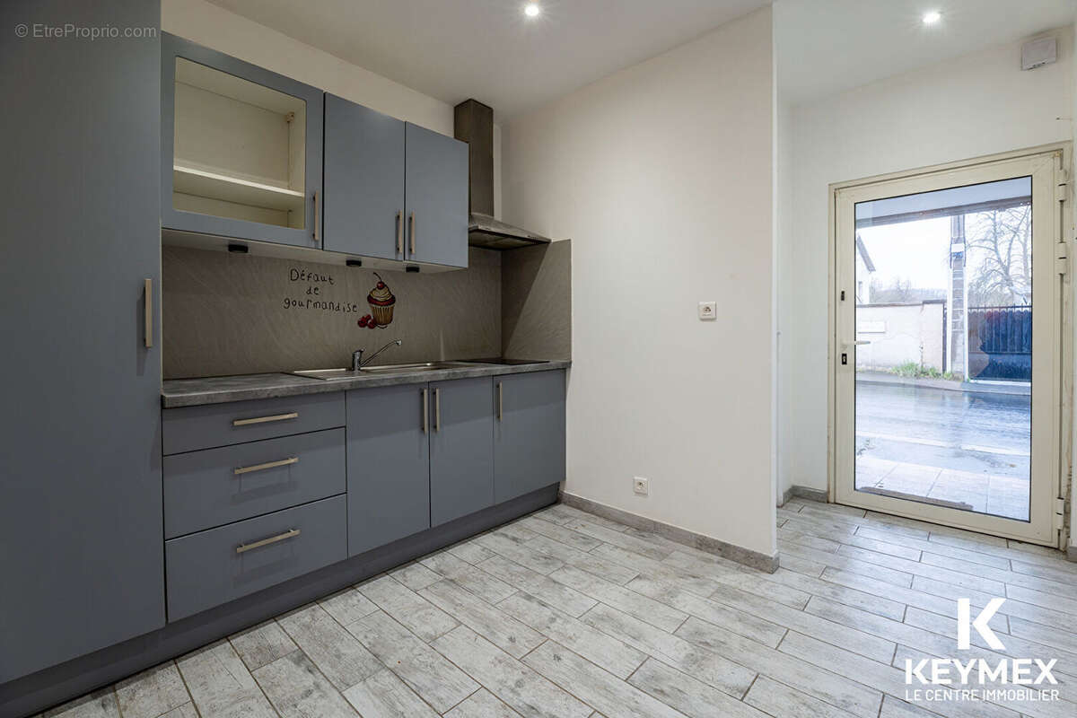 Appartement à NOAILLES