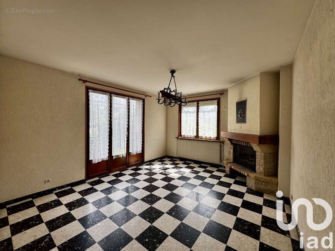 Photo 2 - Maison à POLIGNY