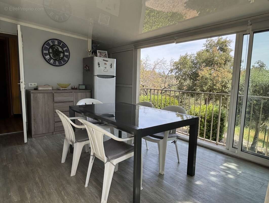 Maison à ROQUEBRUNE-SUR-ARGENS