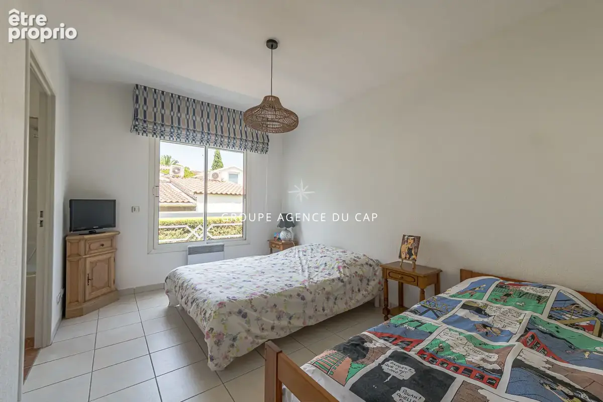 Appartement de standing 156 m² Saint-Raphaël Boulouris Terrasse 43 m² Piscine 2 garages - photo 7