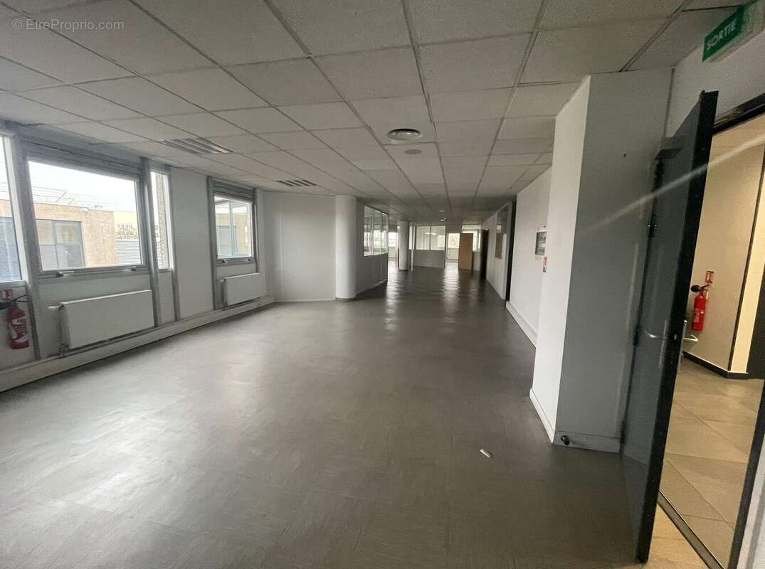 Commerce à NANTERRE