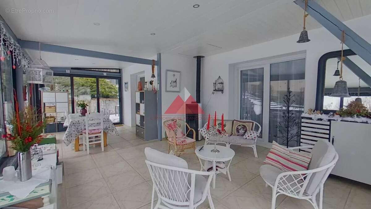 Maison à LONGCHAUMOIS