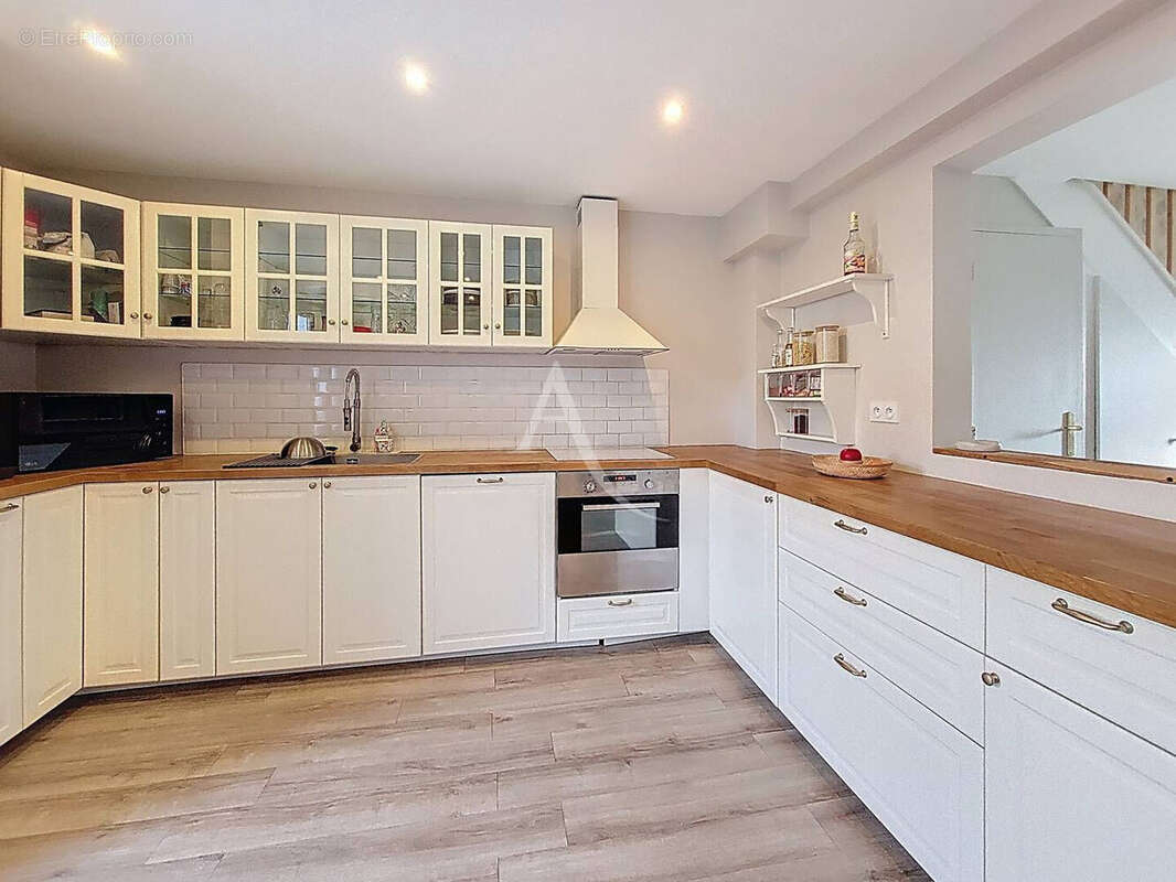 Maison à OZOIR-LA-FERRIERE