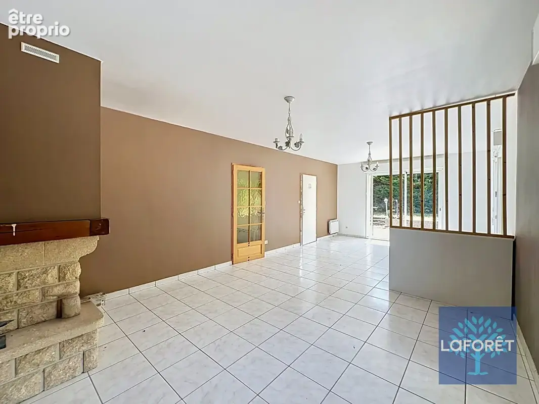 Maison Le Montsaugeonnais 5 pièce(s) 130 m2 - photo 6