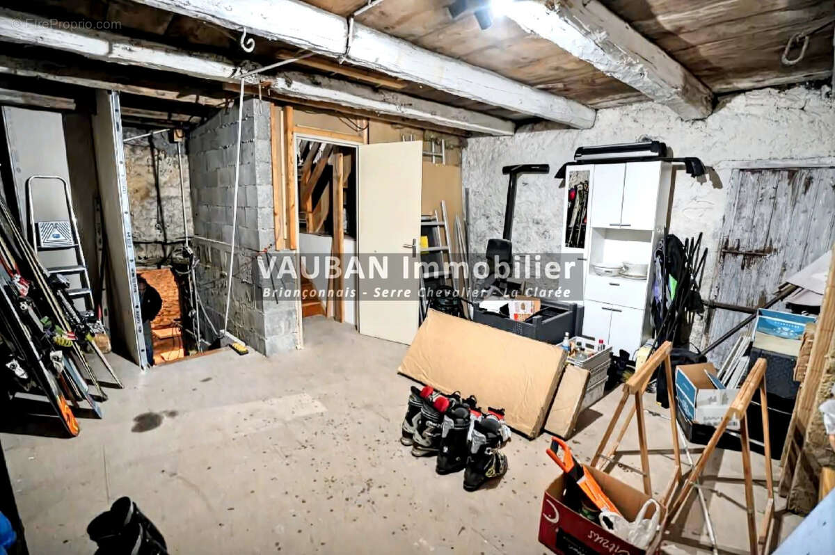 Maison à VILLAR-SAINT-PANCRACE