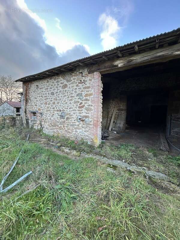 Maison à BESSINES-SUR-GARTEMPE