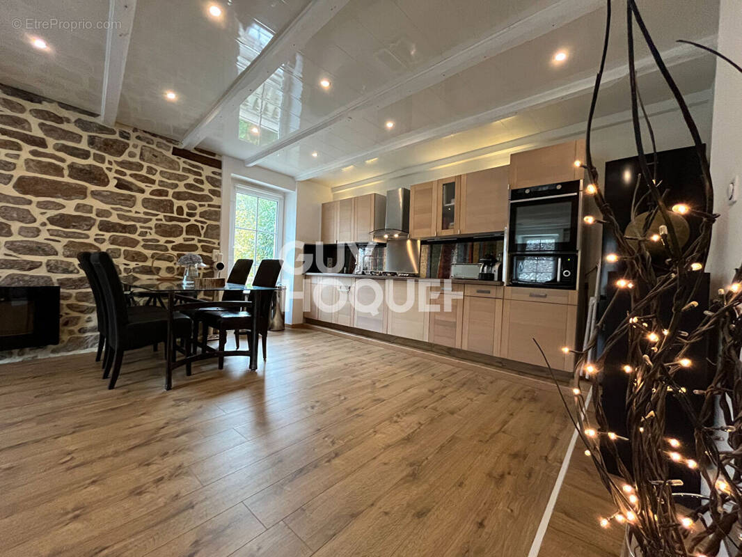 Maison à SAINT-NOLFF