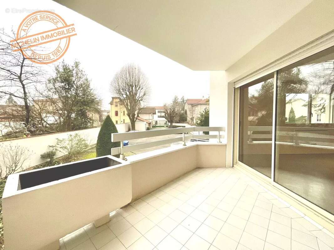 Appartement à CHAMPAGNE-AU-MONT-D'OR