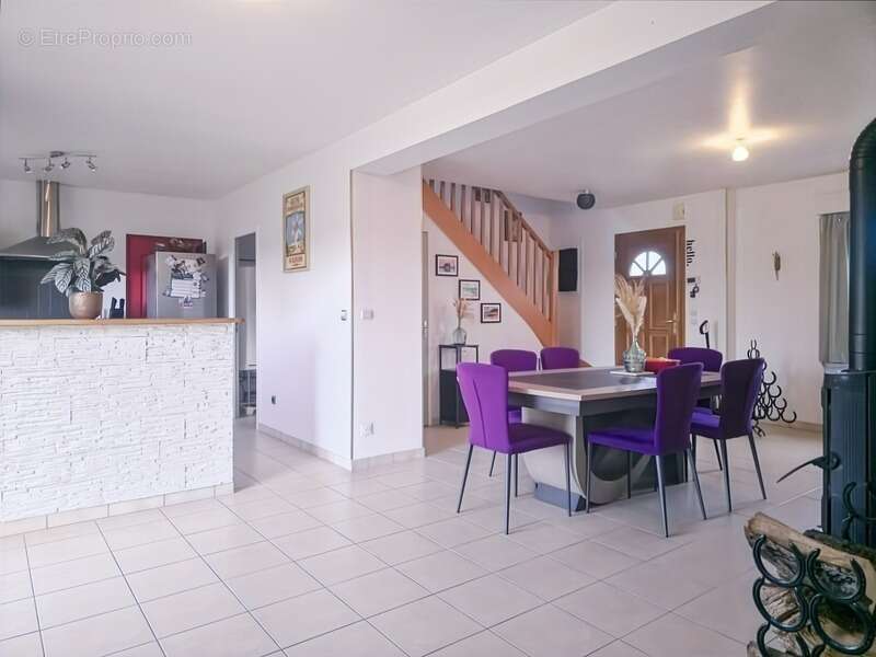 Maison à SAINT-CELERIN