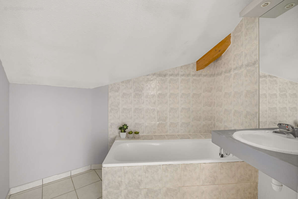 Appartement à LYON-3E