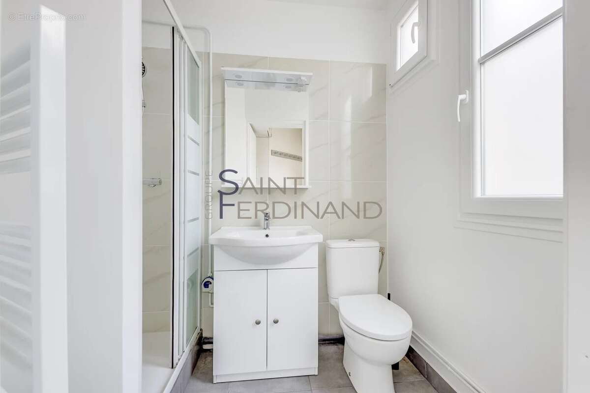 Appartement à PARIS-11E