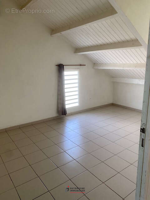 Appartement T3 duplex vue mer . - photo 4