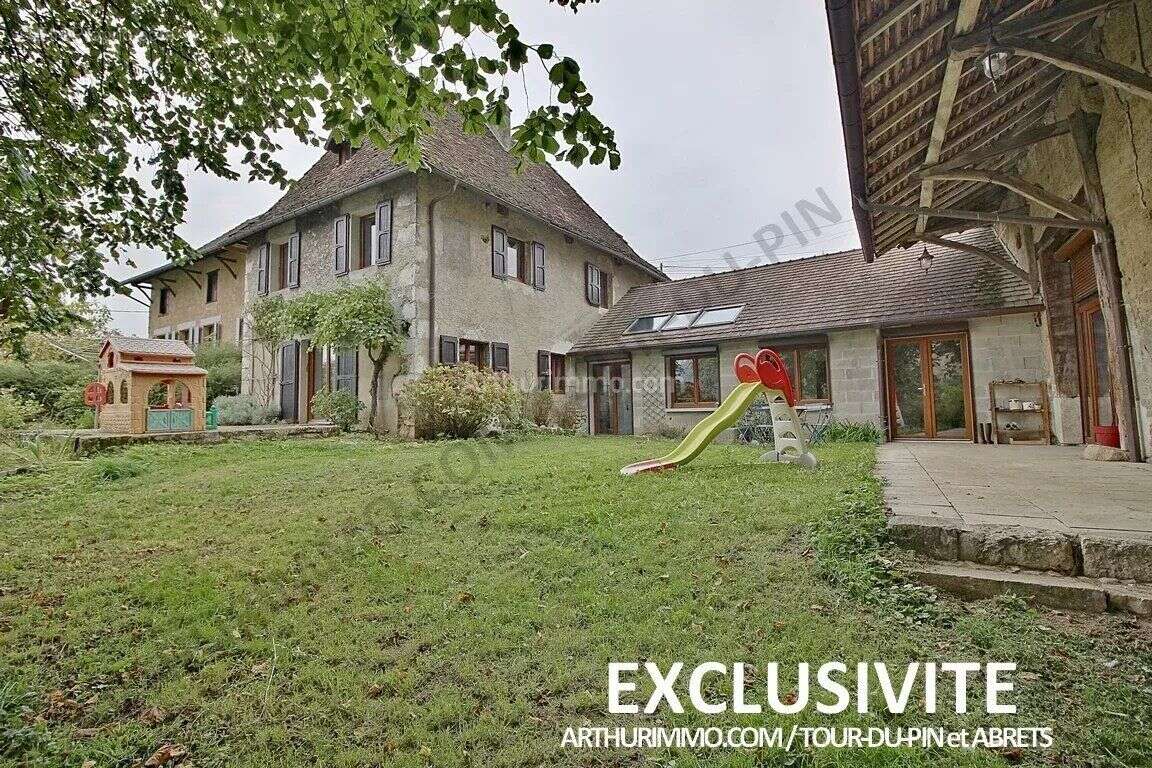 Maison à BELMONT-TRAMONET