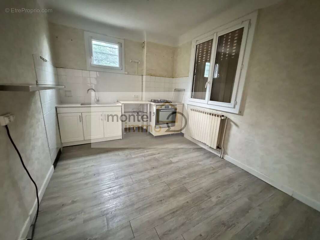 Maison à GUILHERAND-GRANGES
