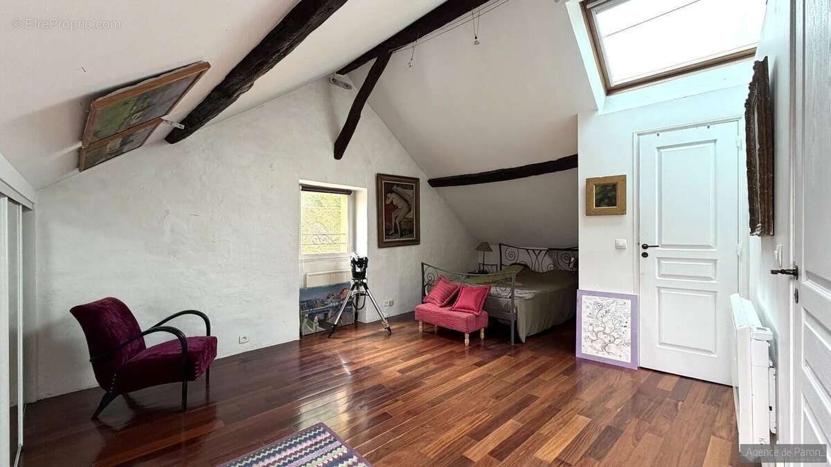 Maison à VERRIERES-LE-BUISSON