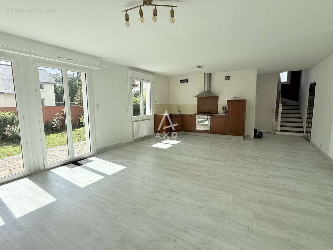 Maison familiale lumineuse avec grand jardin  Emplacement privilégié à Quimperlé - photo 3