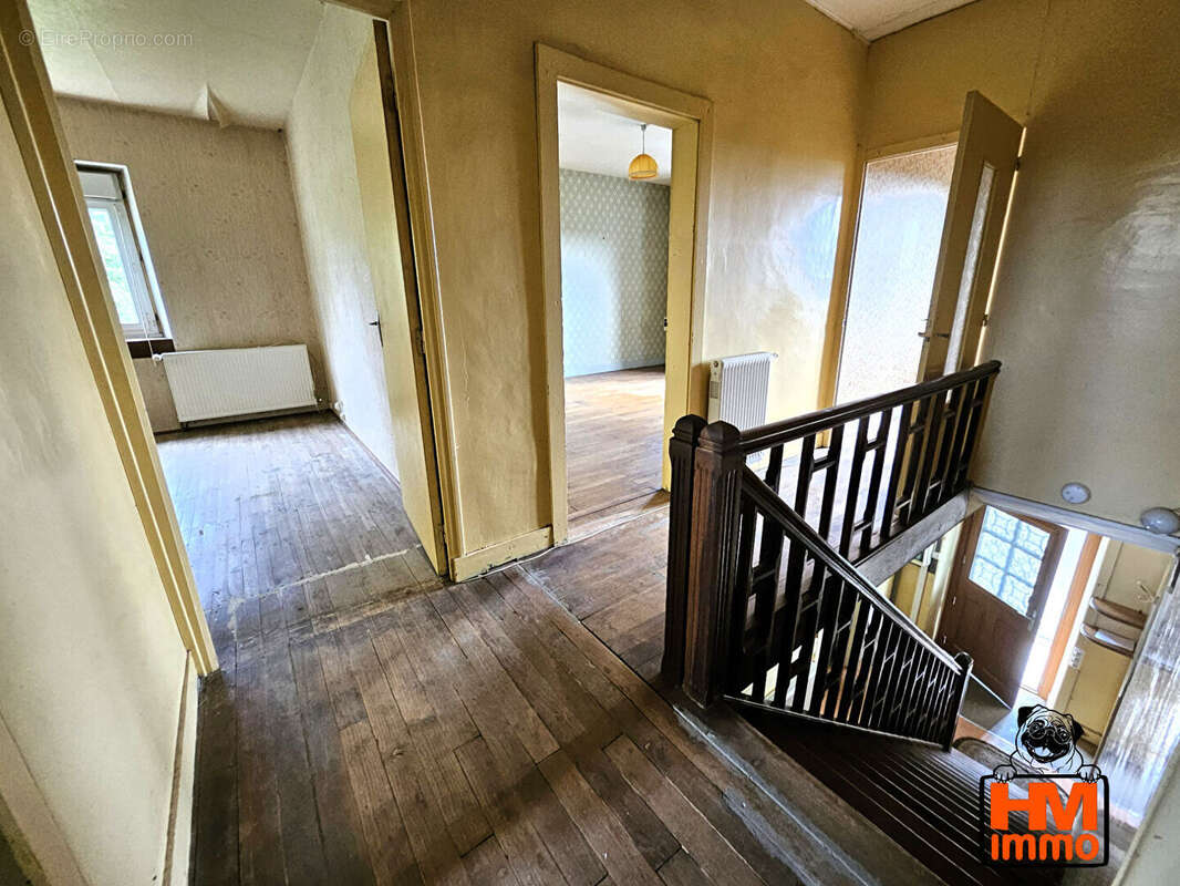 Maison à RILHAC-LASTOURS