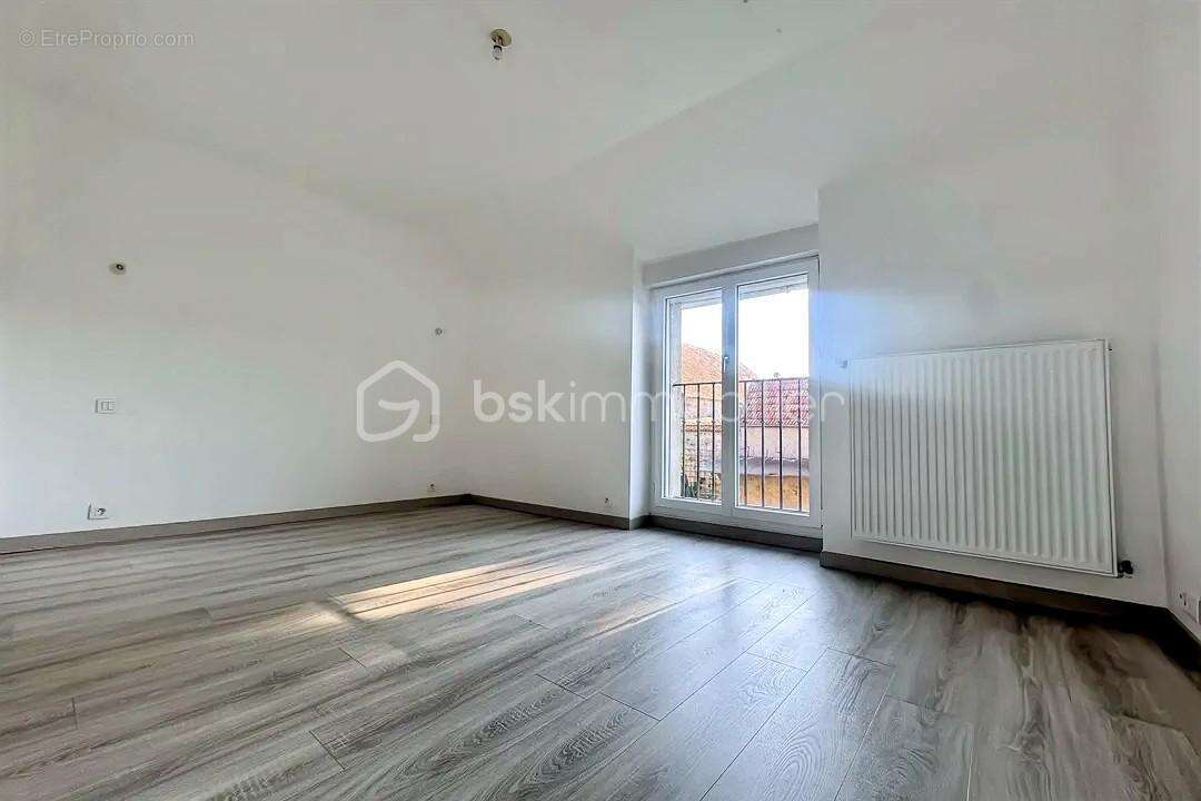 Maison à MONDEVILLE