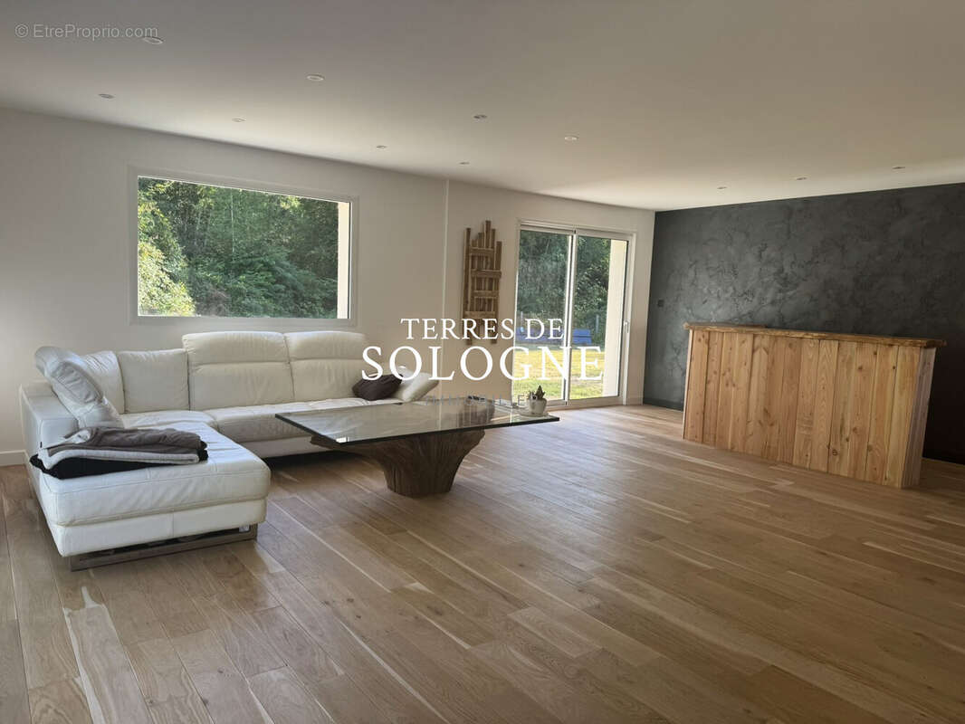 Maison à LIGNY-LE-RIBAULT