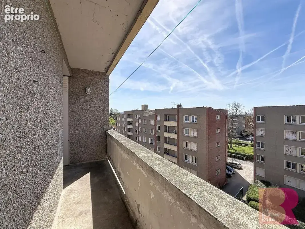 Côte Pavée - Appartement T3/4 en dernier étage - photo 4