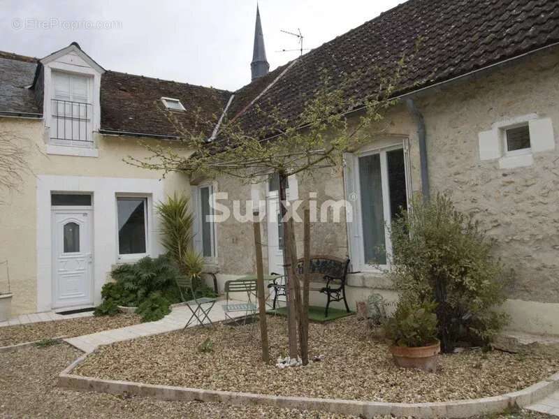 Commerce à CHEVERNY